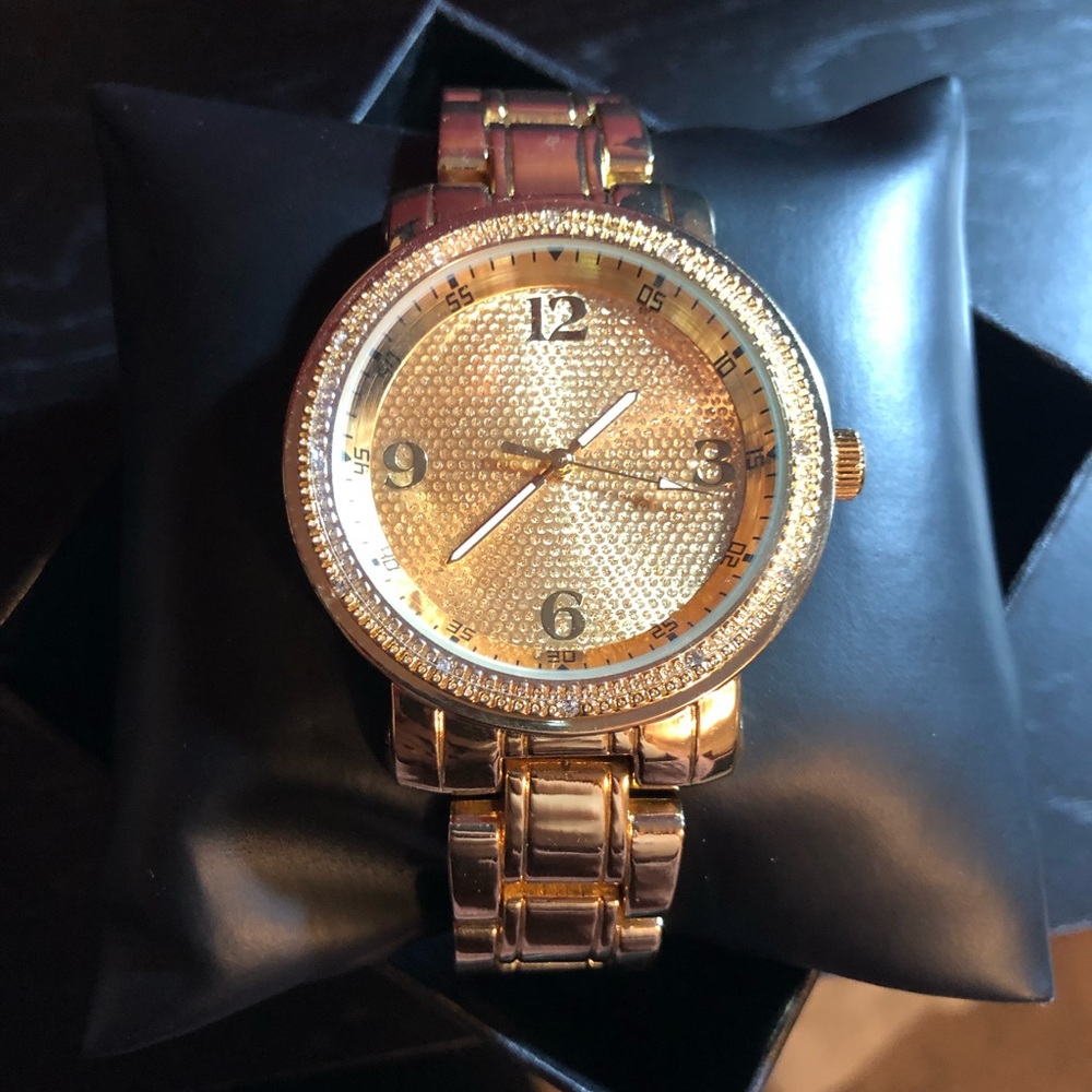 Gold Watch - Picture 3 of 7